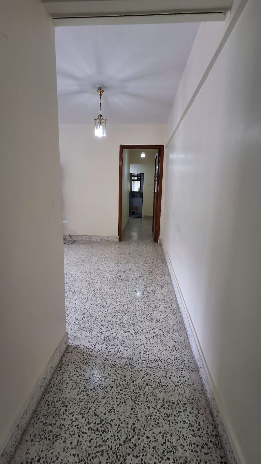 2BHK Flat for Sale in Andheri West
